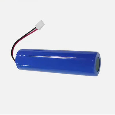 Buen precio 18650 2600mah Batería recargable de iones de litio con cable y conector 3.7V en línea