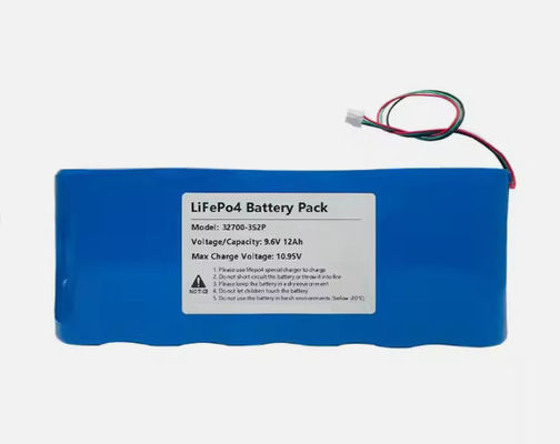 Buen precio 9.6V 12Ah Recargable cilindrico 32700 Lifepo4 Batería para el sistema de alarma solar en línea