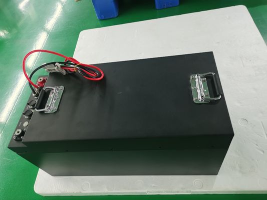 Buen precio 51.2V 230Ah Carro de golf LiFePO4 Batería de litio con Smart BMS 11.8KWH 48V en línea