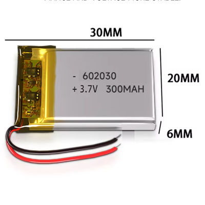 Buen precio Potente batería de Li Polymer 3.7V 602030 300mAh para dispositivos de iluminación y juguetes eléctricos en línea
